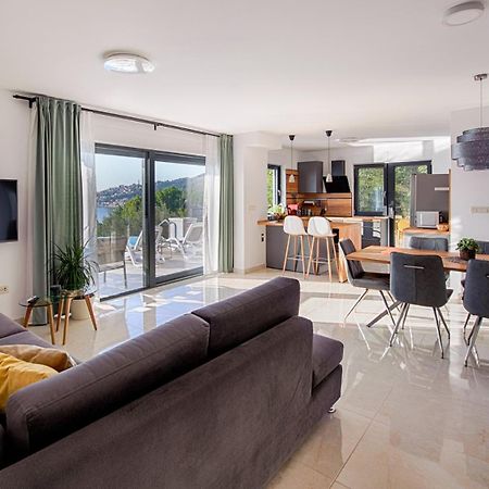Villa Leona A Luxury Villa Near Makarska, Heated Pool ซิโวกอสเชีย ภายนอก รูปภาพ